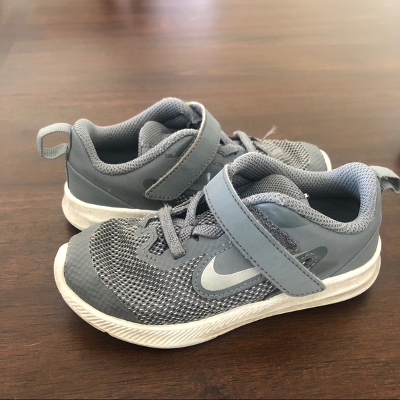 Nike VQ1 & VH1 Toddler shoes - Picture 7 of 7